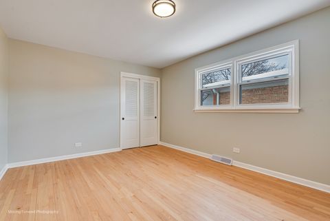 Tiny photo for 15707 Cottage Grove Avenue, Dolton, IL 60419 (MLS # 12582969)