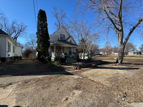 Tiny photo for 113 S Isabella Street, Clinton, IL 61727 (MLS # 12577369)