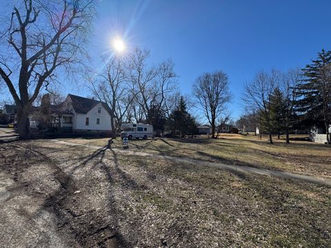 Tiny photo for 113 S Isabella Street, Clinton, IL 61727 (MLS # 12577369)