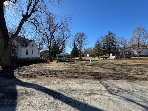 Tiny photo for 113 S Isabella Street, Clinton, IL 61727 (MLS # 12577369)