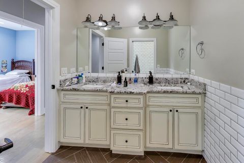 Tiny photo for 8511 Mango Avenue, Morton Grove, IL 60053 (MLS # 12560612)