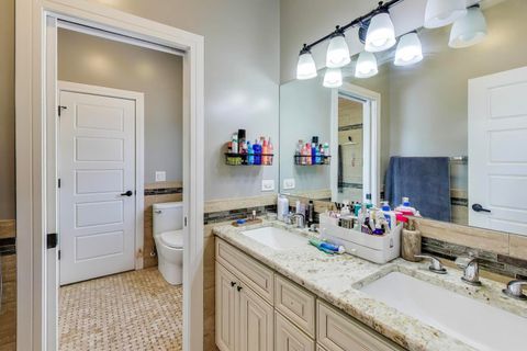 Tiny photo for 8511 Mango Avenue, Morton Grove, IL 60053 (MLS # 12560612)