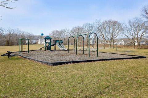 Tiny photo for 620 W Bayou Court, Fox Lake, IL 60020 (MLS # 12626531)
