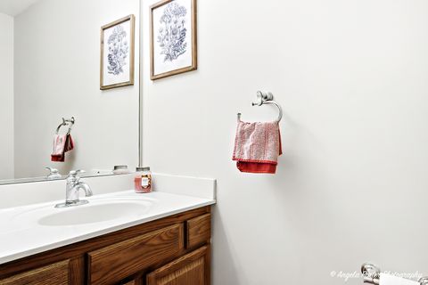 Tiny photo for 620 W Bayou Court, Fox Lake, IL 60020 (MLS # 12626531)