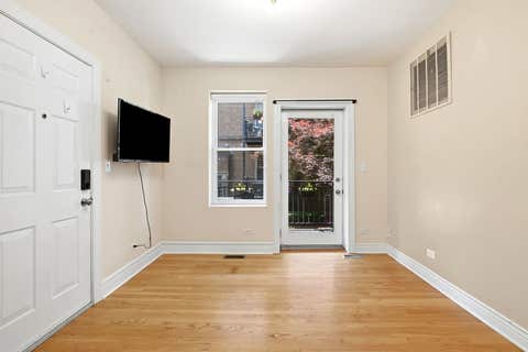 Tiny photo for 1443 W Victoria Street #1F, Chicago, IL 60660 (MLS # 12638124)