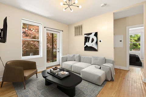 Tiny photo for 1443 W Victoria Street #1F, Chicago, IL 60660 (MLS # 12638124)