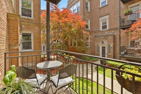 Tiny photo for 1443 W Victoria Street #1F, Chicago, IL 60660 (MLS # 12638124)