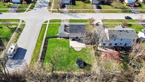 Tiny photo for 30W130 Huntington Drive, Warrenville, IL 60555 (MLS # 12612374)