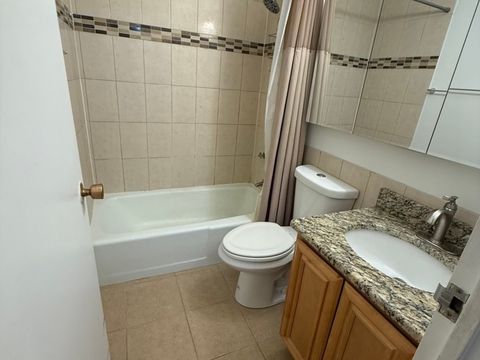 Tiny photo for 6171 N Sheridan Road #2108, Chicago, IL 60660 (MLS # 12645563)