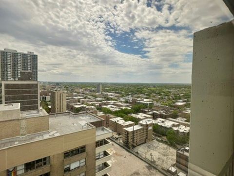 Tiny photo for 6171 N Sheridan Road #2108, Chicago, IL 60660 (MLS # 12645563)