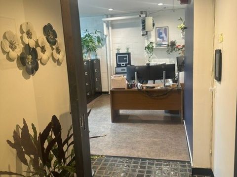 Tiny photo for 6171 N Sheridan Road #2108, Chicago, IL 60660 (MLS # 12645563)