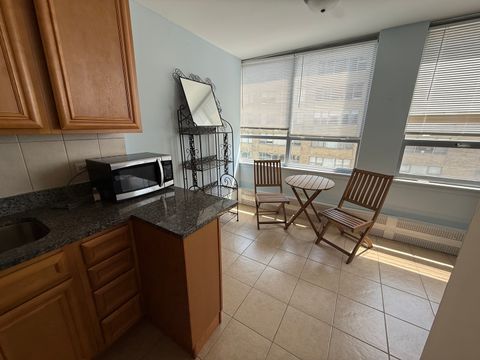 Tiny photo for 6171 N Sheridan Road #2108, Chicago, IL 60660 (MLS # 12645563)