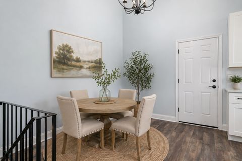 Tiny photo for 425 Somerset Court, Algonquin, IL 60102 (MLS # 12627843)
