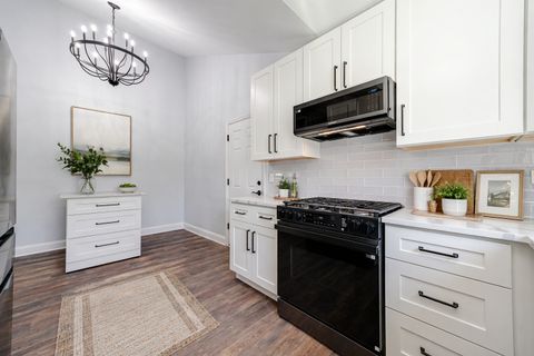 Tiny photo for 425 Somerset Court, Algonquin, IL 60102 (MLS # 12627843)