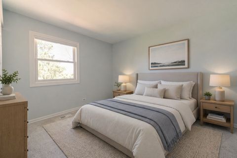 Tiny photo for 425 Somerset Court, Algonquin, IL 60102 (MLS # 12627843)