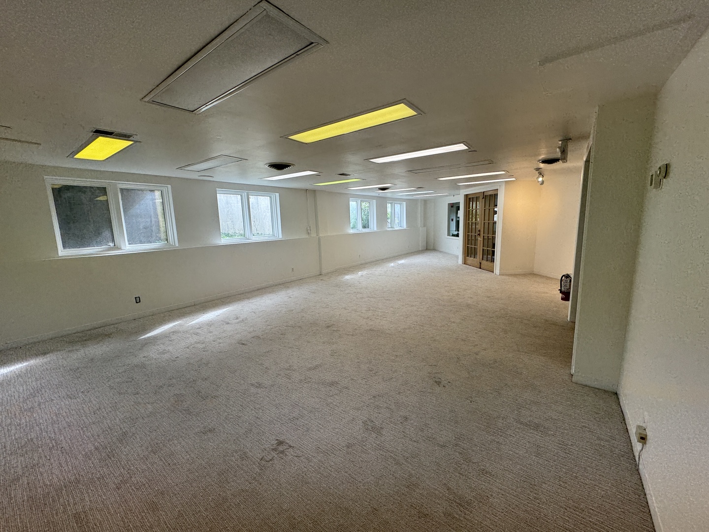 227 S 3rd Street 004