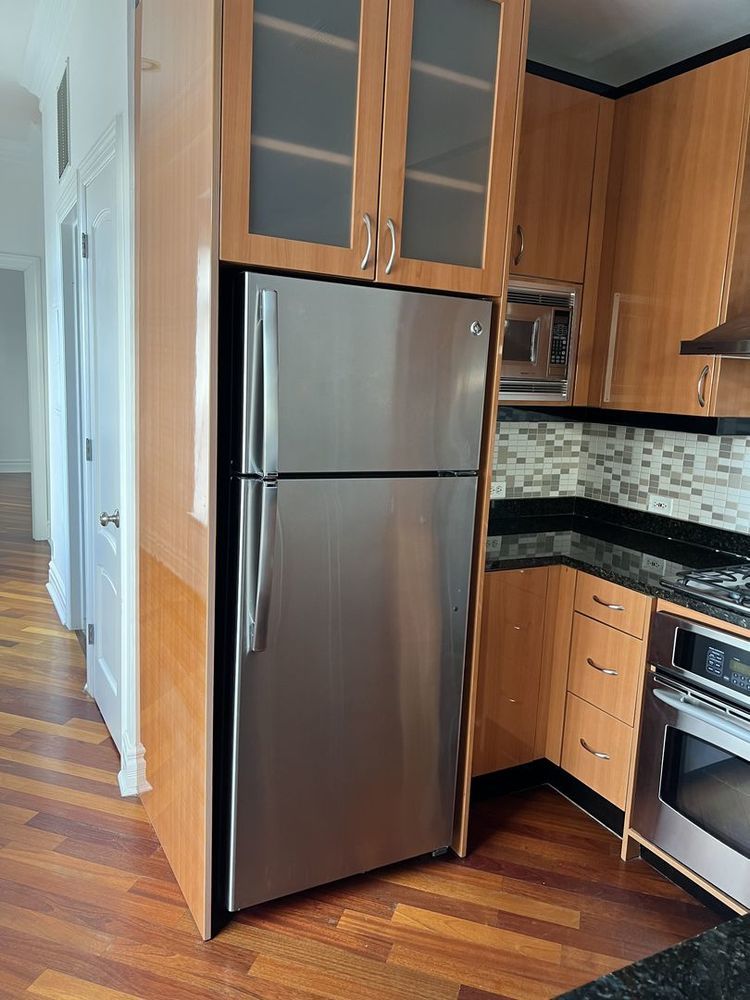 36 S Ashland Avenue 504