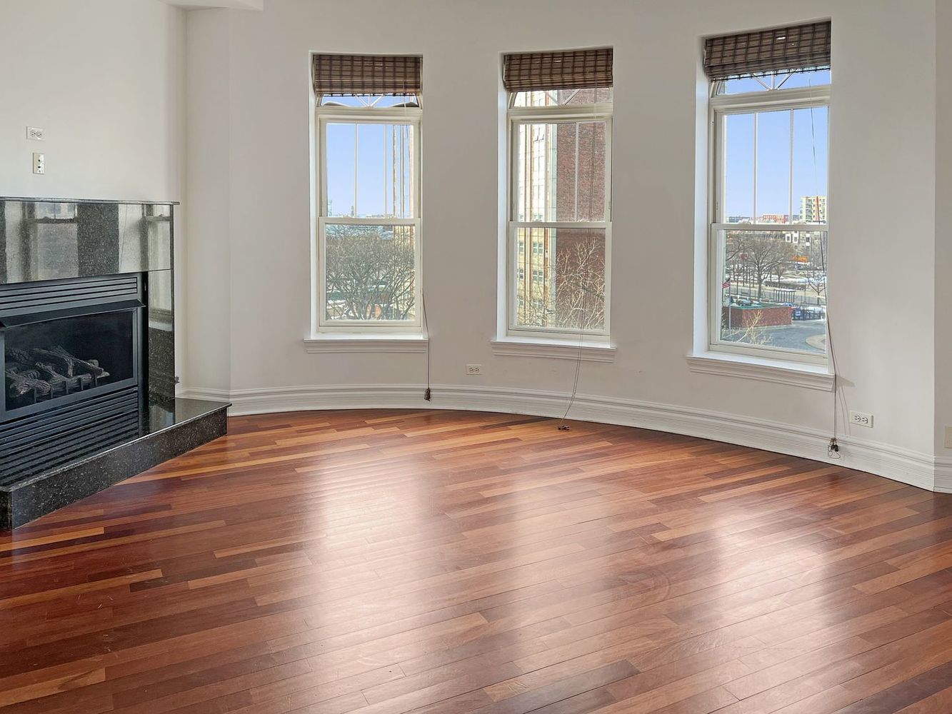 36 S Ashland Avenue 504
