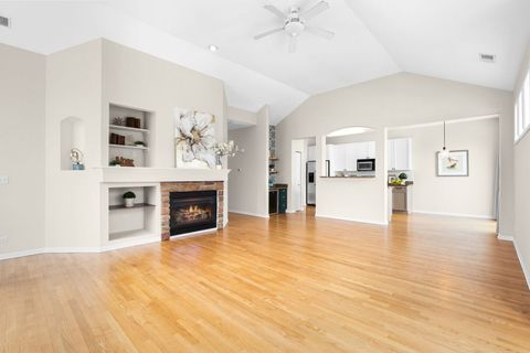 Tiny photo for 360 Promontory Lane #B, Wauconda, IL 60084 (MLS # 12595472)