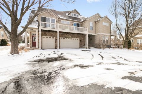 Tiny photo for 360 Promontory Lane #B, Wauconda, IL 60084 (MLS # 12595472)