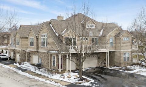 Tiny photo for 360 Promontory Lane #B, Wauconda, IL 60084 (MLS # 12595472)