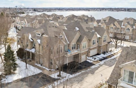 Tiny photo for 360 Promontory Lane #B, Wauconda, IL 60084 (MLS # 12595472)