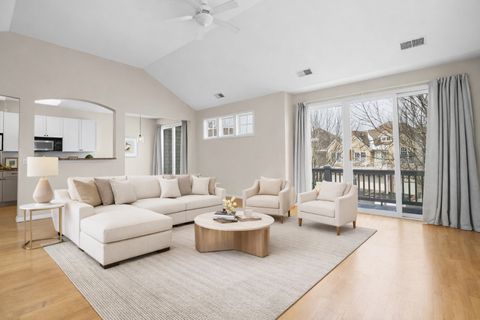 Tiny photo for 360 Promontory Lane #B, Wauconda, IL 60084 (MLS # 12595472)