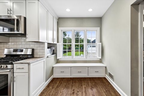 Tiny photo for 209 S Grace Avenue, Elmhurst, IL 60126 (MLS # 12687476)