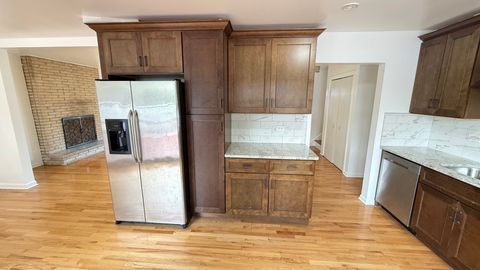 Tiny photo for 511 S Cass Avenue, Westmont, IL 60559 (MLS # 12489406)