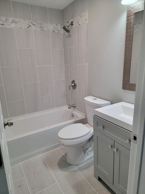 Tiny photo for 1718 Knoll Avenue, McHenry, IL 60050 (MLS # 12508711)