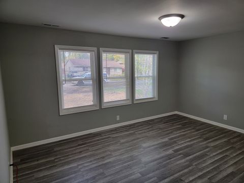 Tiny photo for 1718 Knoll Avenue, McHenry, IL 60050 (MLS # 12508711)