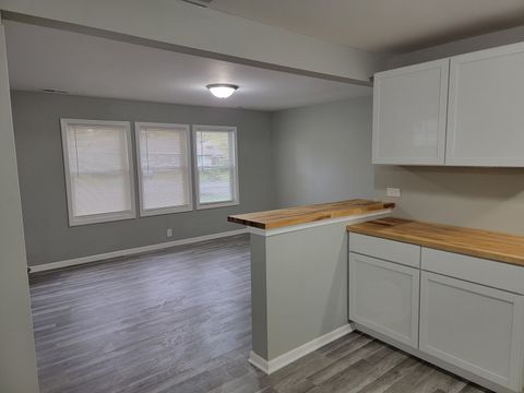 Tiny photo for 1718 Knoll Avenue, McHenry, IL 60050 (MLS # 12508711)