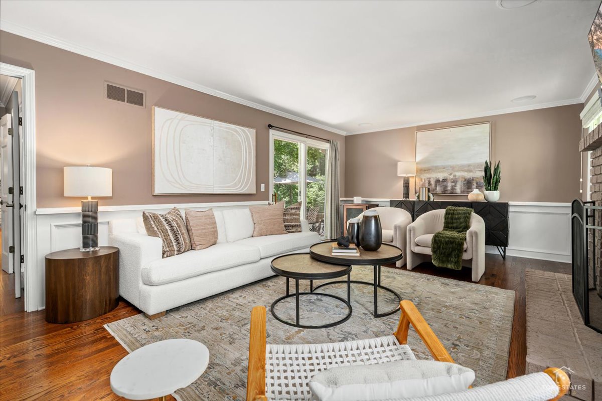 1347 DEEP RUN Road