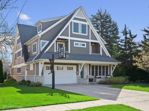 Photo of 333 Kenmore Avenue, Elmhurst, IL 60126 (MLS # 12626791)