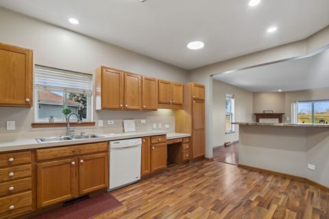 Tiny photo for 3840 Fox Hunt Way, Grayslake, IL 60030 (MLS # 12601159)