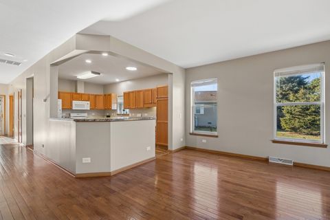 Tiny photo for 3840 Fox Hunt Way, Grayslake, IL 60030 (MLS # 12601159)