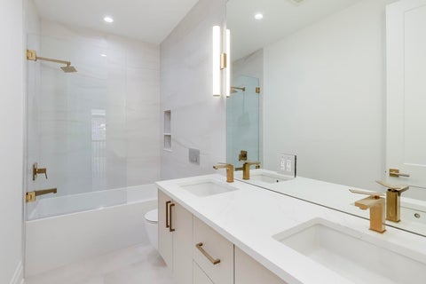 Tiny photo for 1234 S Western Avenue, Park Ridge, IL 60068 (MLS # 12761967)