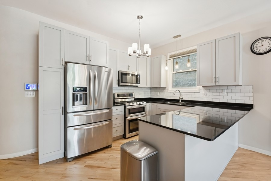 2215 W Augusta Boulevard 1W