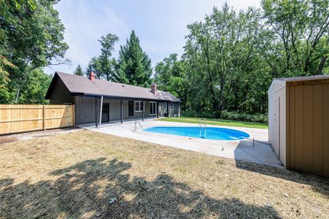 Tiny photo for 37W985 Binnie Road, Dundee, IL 60118 (MLS # 12450197)