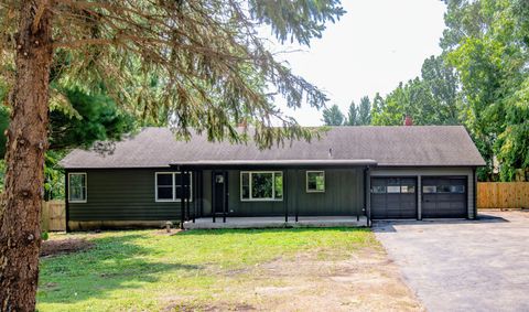 Tiny photo for 37W985 Binnie Road, Dundee, IL 60118 (MLS # 12450197)