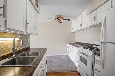 Tiny photo for 1375 Rebecca Drive #408, Hoffman Estates, IL 60169 (MLS # 12619013)