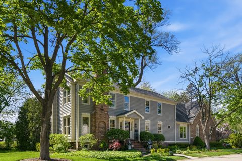 Photo of 1300 Somerset Avenue, Deerfield, IL 60015 (MLS # 12619639)
