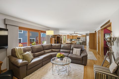 Tiny photo for 1300 Somerset Avenue, Deerfield, IL 60015 (MLS # 12619639)
