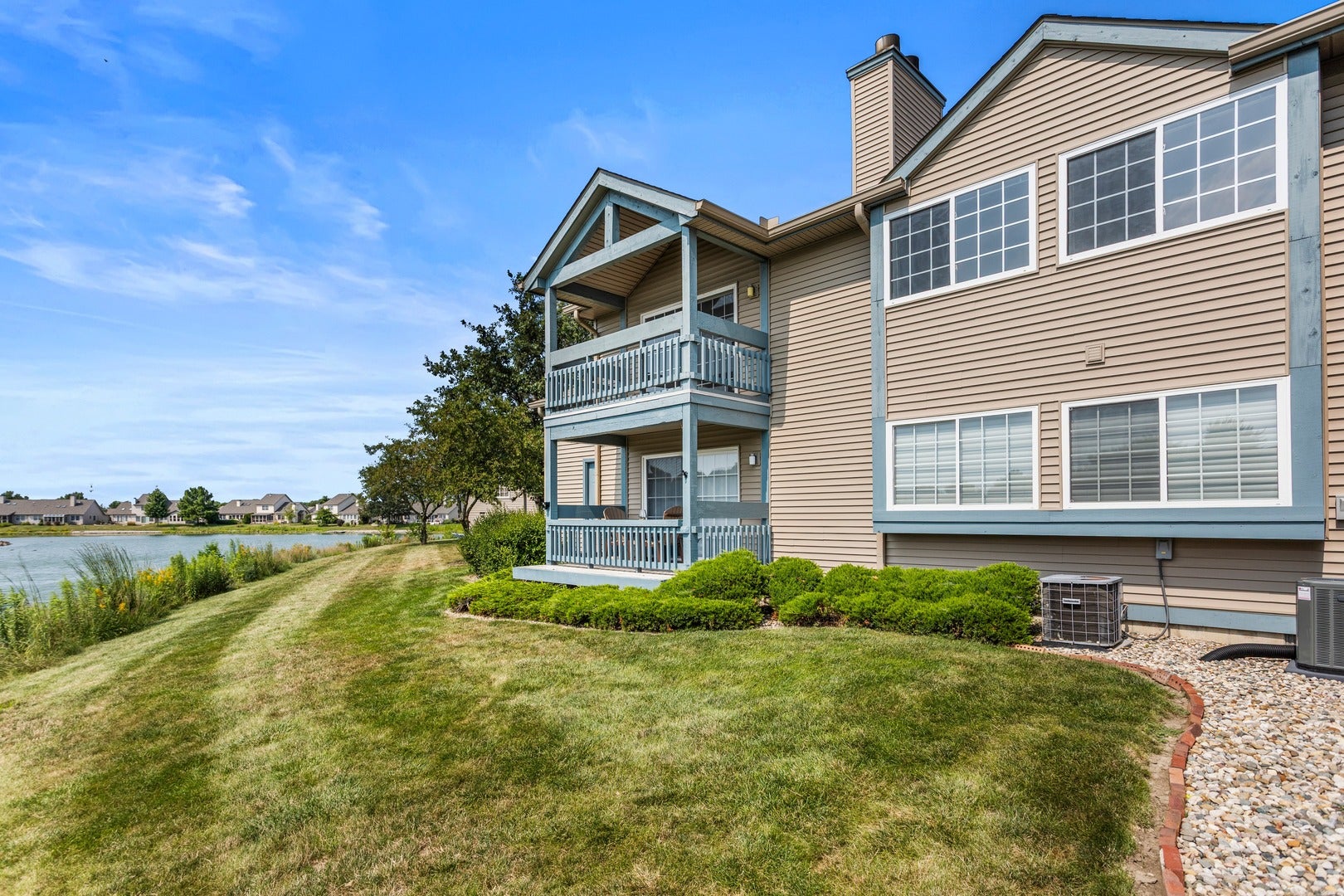 2406 Windward Boulevard 205