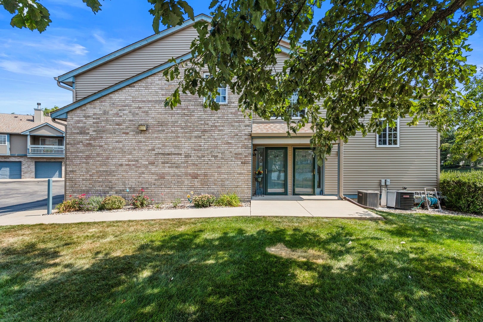 2406 Windward Boulevard 205