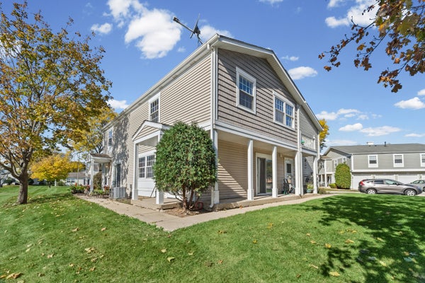 1245 ELDER CT # 1245, WHEELING, IL 60090 - Image ef5b188b2ddb823ea627b8bb1ea1d554/2640169398