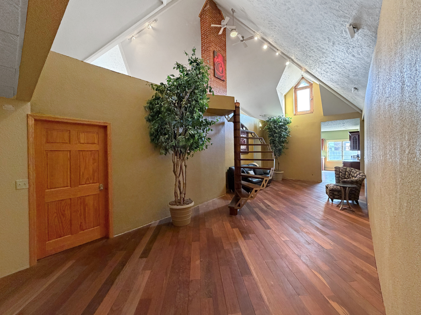 222 W Exchange Street