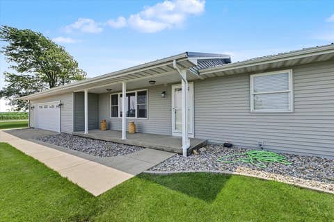 Tiny photo for 2499 County Road 2600, Penfield, IL 61862 (MLS # 12717638)