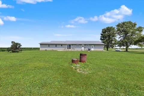 Tiny photo for 2499 County Road 2600, Penfield, IL 61862 (MLS # 12717638)