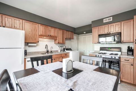 Tiny photo for 145 ANN Court #A, Bartlett, IL 60103 (MLS # 12514893)